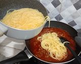 Foto langkah ke 3 dari resep Spaghetti Bolognese.