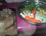 Foto langkah ke 1 dari resep Sop bakso sosis.