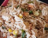 ग्रीन अनियन शेजवान फ्राइड राइस (green onion schezwan fried rice recipe in Hindi) रेसिपी चरण 5 फोटो