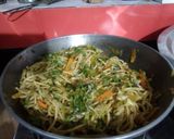 ચાઈનીઝ ફ્રેન્કી (Chinese Frankie Recipe In Gujarati) રેસીપી સ્ટેપ4ફોટો
