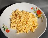 Foto langkah ke 3 dari resep Scrambled Egg.