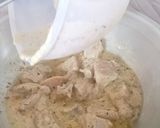 A picture of step 3 of White creamy chicken karahi.