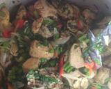 Foto del paso 4 de la receta: Chaomein pollo y verduras en olla