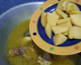 Foto langkah ke 4 dari resep Ayam Kari Kuning.