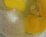 Foto langkah ke 2 dari resep Bolu marbel love (kukus).