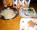 A picture of step 1 of Chicken chowmein.
