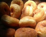 Foto langkah ke 5 dari resep 12. Donat empuk no kentang.