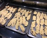 Une image de l'étape 7 de Biscottis aux noix de cajou et raisins secs.