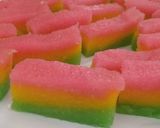 Foto langkah ke 8 dari resep Lapis Singkong Pelangi.