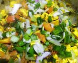 हरे प्याज़ की भुर्जी (Green onion bhurji recipe in Hindi) रेसिपी चरण 4 फोटो