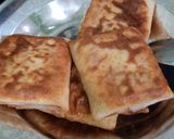 Foto langkah ke 5 dari resep Martabak Telur Kol & Kornet.