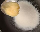 A picture of step 1 of Beetroot suji halwa.