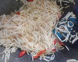 Foto langkah ke 2 dari resep Tumis Tauge Sederhana| anak kost| murah meriah.