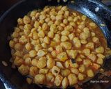 A picture of step 3 of Soyabean sabji.