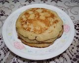 Foto langkah ke 5 dari resep Pancake dengan Pisang dan Sirup Karamel.