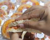 Foto langkah ke 12 dari resep Pizza Mini Ide Jualan 2000an.