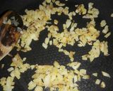 Foto del paso 3 de la receta: Panes saborizados: Salame y cebolla