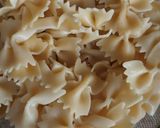 A picture of step 2 of White sauce pasta.