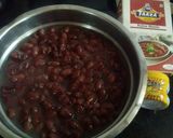 A picture of step 5 of Rajma Masala.