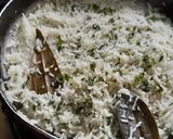 A picture of step 8 of Thai green rice.