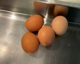 Une image de l'étape 2 de Crèmes caramélisées à la cerise.