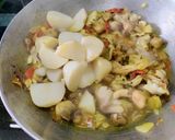 A picture of step 4 of Paddy Straw Mushroom Curry With Mustard Paste.