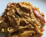 Tejszínes-sajtos-csirkés tagliatelle recept fázis 6 fotója