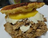 Foto del paso 5 de la receta: Sandwich🥯de pollo🍗bbq, queso🧀y miel mostaza🍯🥪🥯
