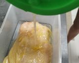 Foto del passaggio 2 della ricetta Insalata di barattiere e pollo aromatico