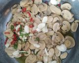 Foto del paso 3 de la receta: Farfalle e funghi 🍜
