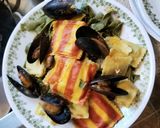 A picture of step 6 of Spinach Fettuccine with Lobster Ravioli, Mussels, & Meat Sauce.