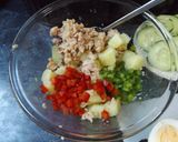 Foto del paso 1 de la receta Ensalada de espinacas, atún, huevo y demás