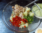 Foto del paso 1 de la receta: Ensalada de espinacas, atún, huevo y demás