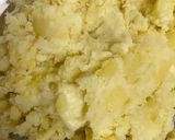 A picture of step 1 of Cheesy Potato & Chicken Cutlets.
