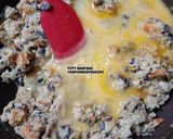Foto langkah ke 4 dari resep Schotel Ayam Jamur Kuping Macaroni.