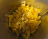 Foto del passaggio 2 della ricetta Tortiglioni al pesto di peperoni e ricotta