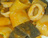 Foto del paso 5 de la receta: Calamarata en salsa de calamares