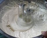 Foto langkah ke 3 dari resep Bolu Kopi Tiramisu Kukus.