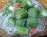 Foto langkah ke 3 dari resep Sayur Bening Oyong /Gambas.