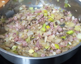 Foto del paso 3 de la receta: Risotto de champiñones, jamón y langostinos