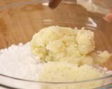 A picture of step 1 of Sabudana vada.
