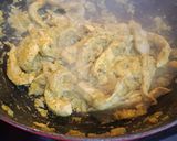 A picture of step 3 of Tom Yum Pasta.