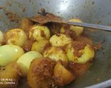 A picture of step 4 of Egg curry.