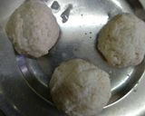 A picture of step 4 of Bread Dahi Vada.