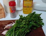 Foto del paso 1 de la receta: Picada de ajo y perejil