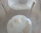 A picture of step 2 of Banana Shake.