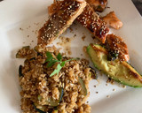 Foto del paso 5 de la receta: Salmón con aguacate y arroz integral