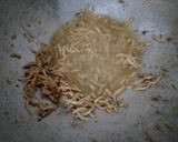 Foto langkah ke 1 dari resep Tumis Tauge Ikan Asin.