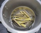A picture of step 1 of Drumstick curry.