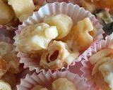 A picture of step 8 of Popiah White Chocolate Mix with Almond.